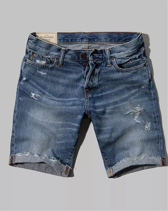 Moscow USA предлагает вам купить джинсовые шорты Abercrombie & Fitch темно-синего цвета с потертостями. Модель 00727. Доставка по России, Москве и области, самовывоз.