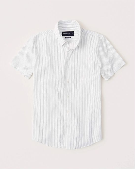 Moscow USA предлагает вам купить классическую рубашку с коротким рукавом Abercrombie Fitch белого цвета в вертикальную полоску. Модель 05180. Доставка по России, Москве и области, самовывоз