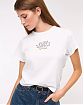 Женская футболка Abercrombie & Fitch белого цвета с графикой «мартини», прямой крой и круглый вырез. Хлопок softAF. Оригинал. Бесплатная доставка и примерка по России.