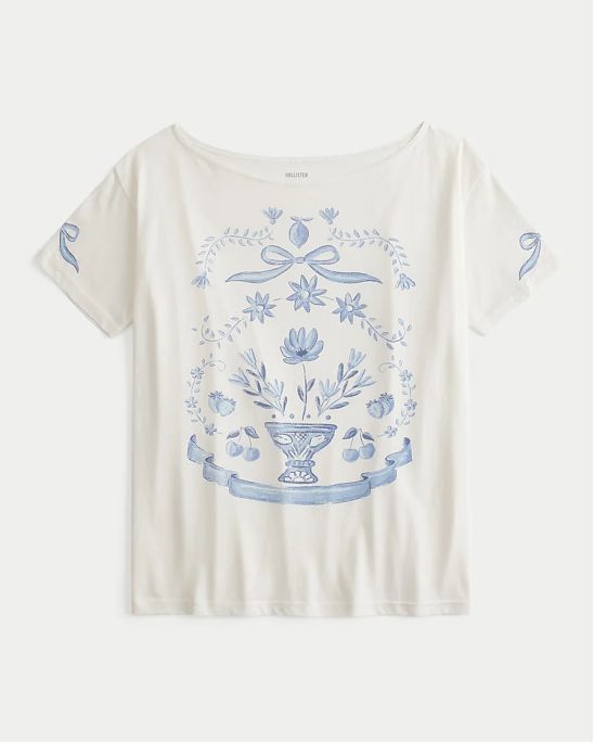 Женская футболка Hollister оверсайз из мягкого хлопка с графикой и открытым плечом. Оригинальная модель, бесплатная доставка и примерка по России.