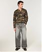 Мужская футболка Hollister хенли с длинным рукавом и мягкой хлопковой тканью. Оригинальная модель 07890, бесплатная доставка и примерка по России.