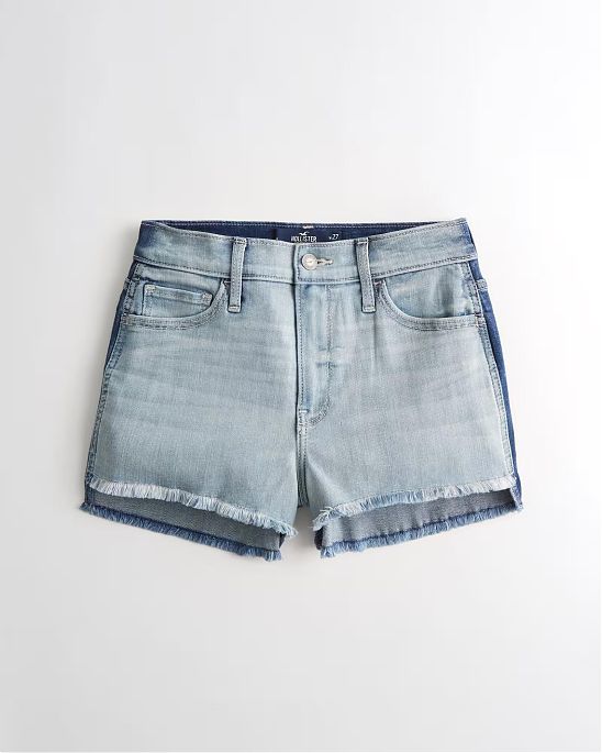 Женские джинсовые двуцветные шорты Hollister синего цвета с рваными элементами и высокой посадкой. Модель 06654. Подробное описание и цена товара. Доставка по России, Москве и Области от Moscow USA