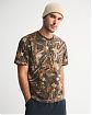 Мужская футболка YPB Active камуфляж из эластичной ткани с влагоотводящими свойствами. Оригинальная модель, бесплатная доставка и примерка по России.