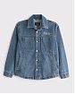 Мужская джинсовая куртка Abercrombie & Fitch из хлопкового денима с вышивкой на груди. Оригинальная модель 08160, бесплатная доставка и примерка по России.