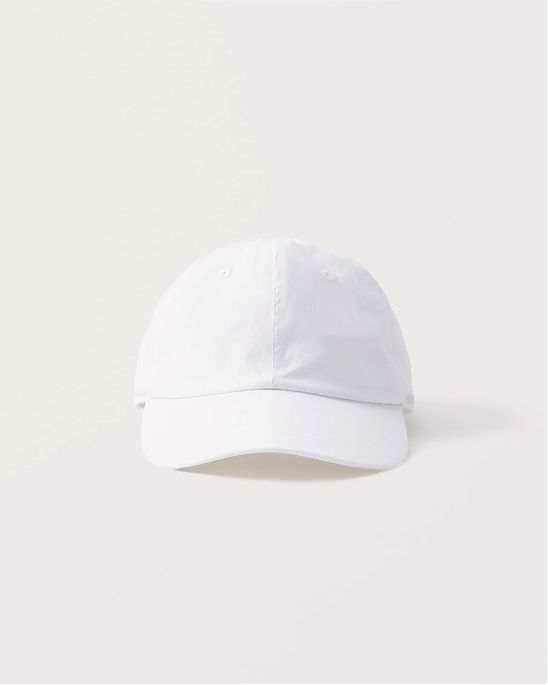 Moscow USA предлагает вам купить безразмерную кепку Abercrombie Fitch белого цвета. Модель 06541. Доставка по России, Москве и области, самовывоз.