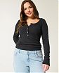 Женская футболка Hollister черного цвета с v-образным воротом на пуговицах. Модель 07771. Бесплатная доставка по России, Москве и Области от Moscow USA