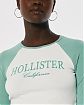 Женская футболка Hollister белого цвета с зелеными рукавами и графикой. Модель 06597. Доставка по России, Москве и Области от Moscow USA